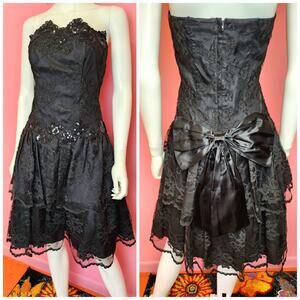 Vintage 1990's Scott McClintock Black Lace Strapless Prom Dress Large Bow Back